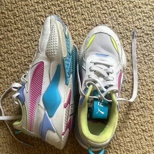 Chunky Puma Running Shoes